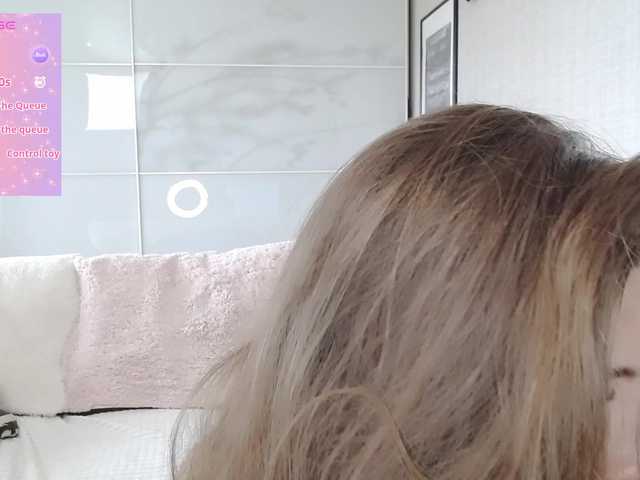 KarolinaLiss live cam on BongaCams