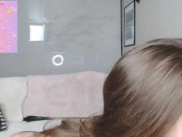 KarolinaLiss live cam on BongaCams