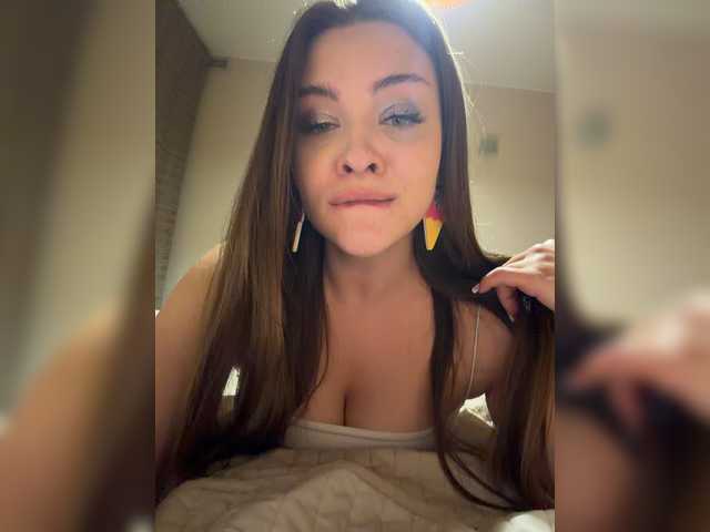KarolinaLiss live cam on BongaCams