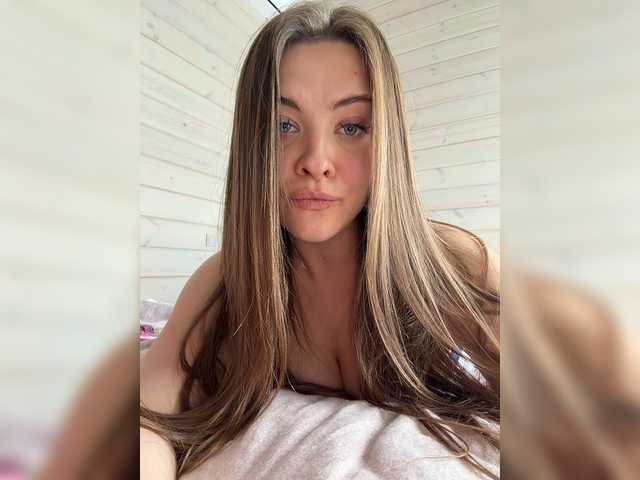 KarolinaLiss live cam on BongaCams