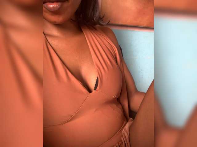 HotEbonyGirl live cam on BongaCams