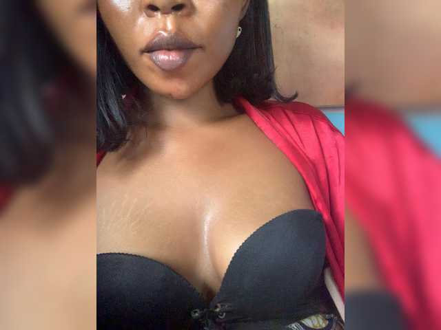 HotEbonyGirl live cam on BongaCams