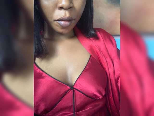 HotEbonyGirl live cam on BongaCams