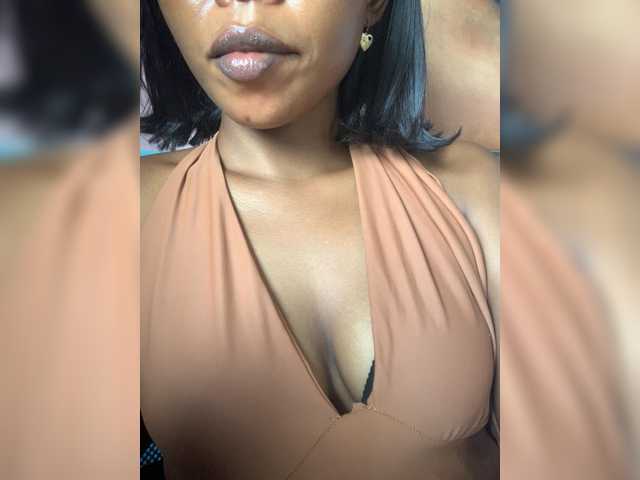 HotEbonyGirl live cam on BongaCams