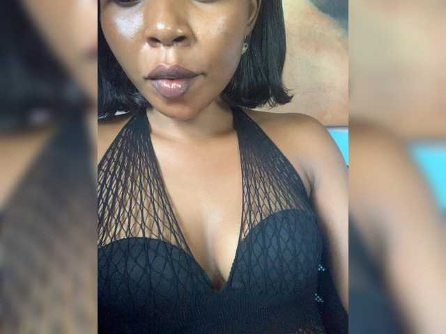 HotEbonyGirl live cam on BongaCams