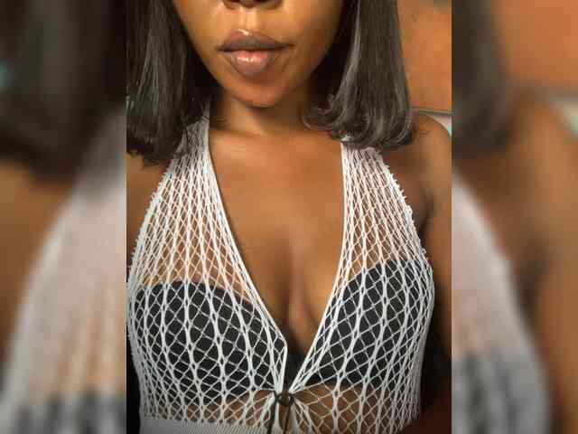 HotEbonyGirl webcam