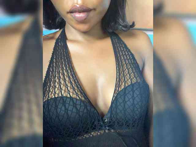 HotEbonyGirl webcam