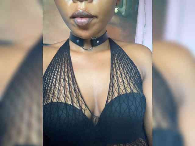 HotEbonyGirl webcam