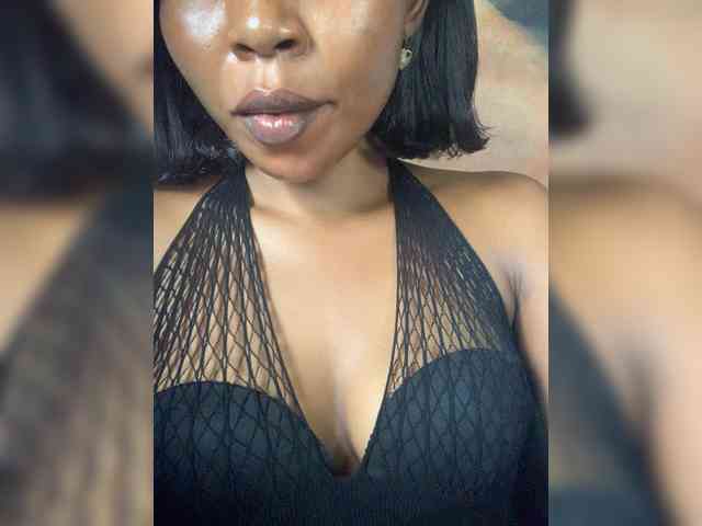 HotEbonyGirl HotEbonyGirl