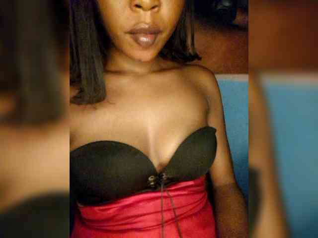 HotEbonyGirl webcam