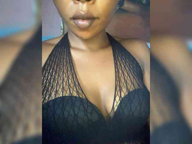 HotEbonyGirl webcam