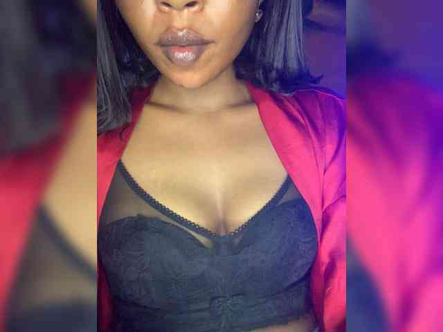 HotEbonyGirl HotEbonyGirl