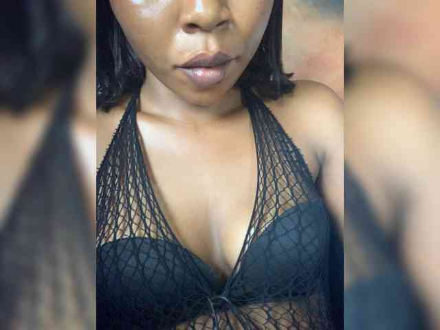 HotEbonyGirl webcam