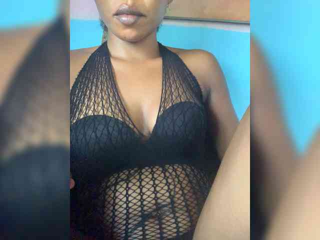 HotEbonyGirl webcam