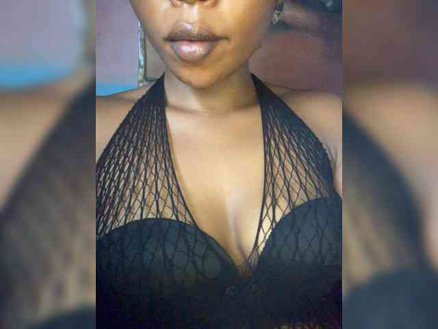 HotEbonyGirl webcam