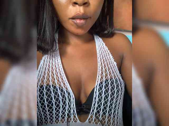 HotEbonyGirl webcam