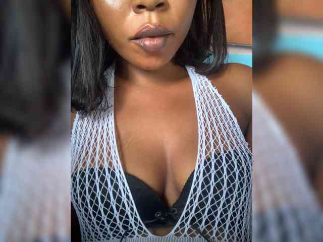 HotEbonyGirl webcam
