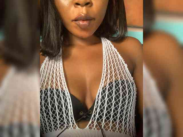 HotEbonyGirl webcam