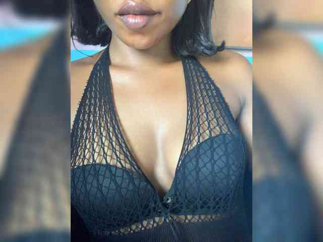 HotEbonyGirl webcam