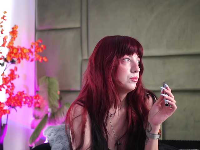 BlairLevine's BongaCams show and profile