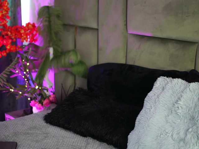 BlairLevine live cam on BongaCams