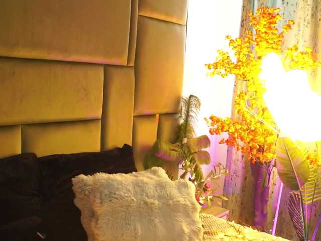 BlairLevine live cam on BongaCams