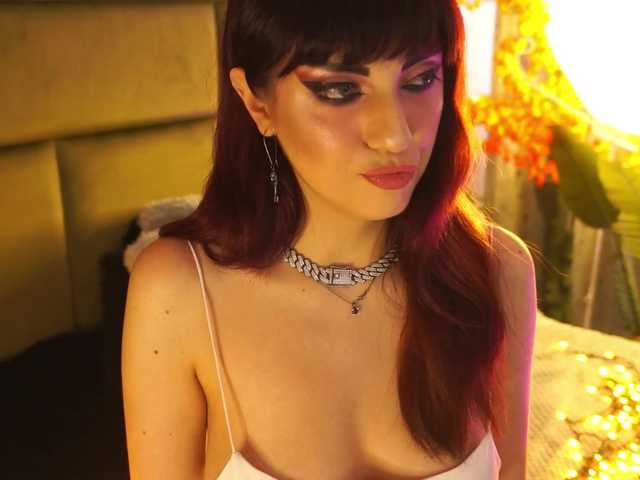 BlairLevine live cam on BongaCams