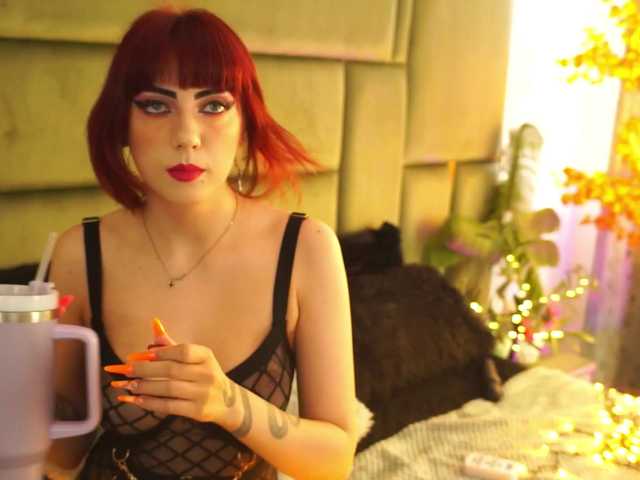 BlairLevine live cam on BongaCams