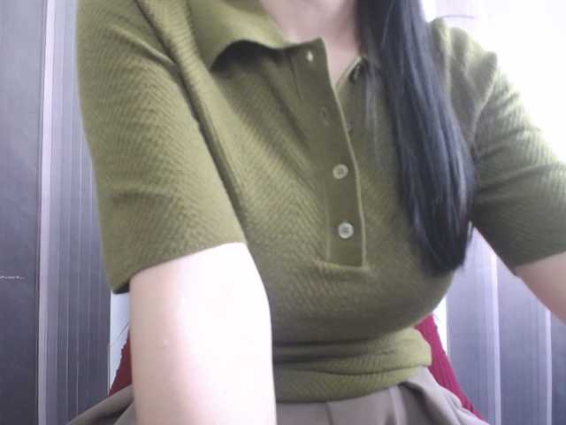 le modèle SalaChan est en webcam porno dans un show sur le site bongacams, il possède les tags suivants: Asian,Brunette,Hairy