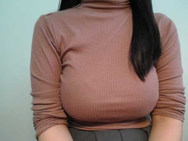 SalaChan's BongaCams show and profile