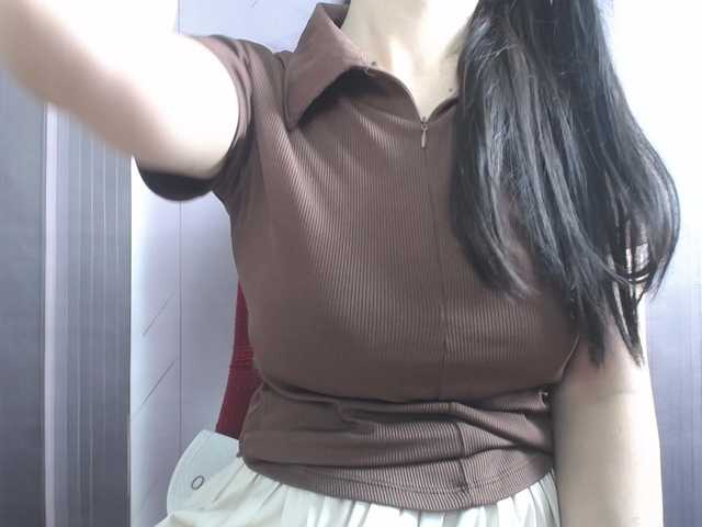 SalaChan live webcam show