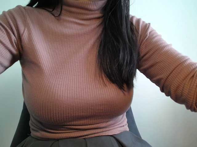 SalaChan's BongaCams show and profile