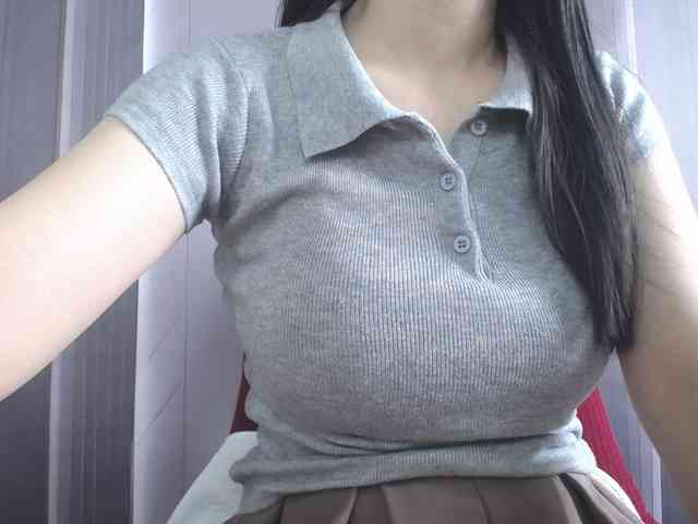 Salachan's cam show statistics and live stream