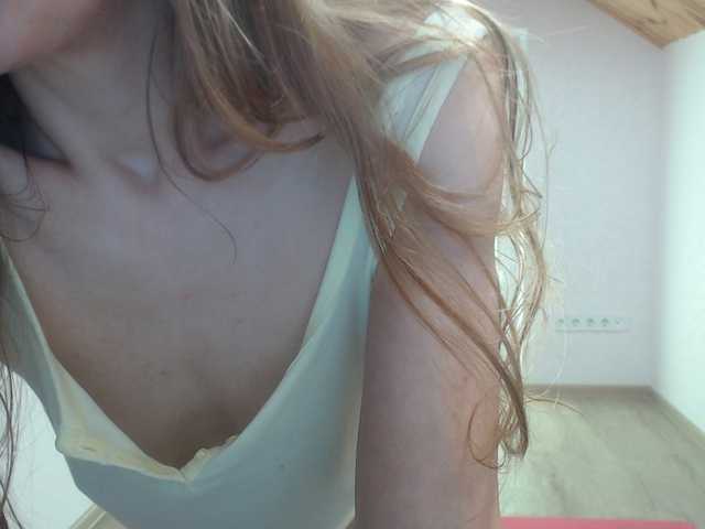 milusea live webcam show