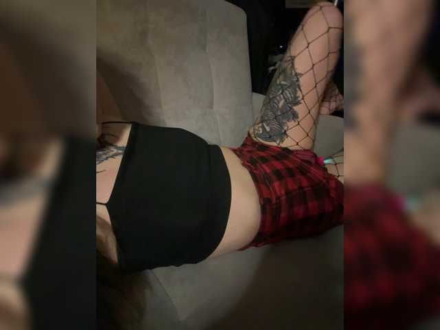 KrisVXN0's BongaCams show and profile