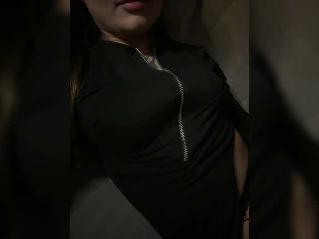 KrisVXN0's BongaCams show and profile