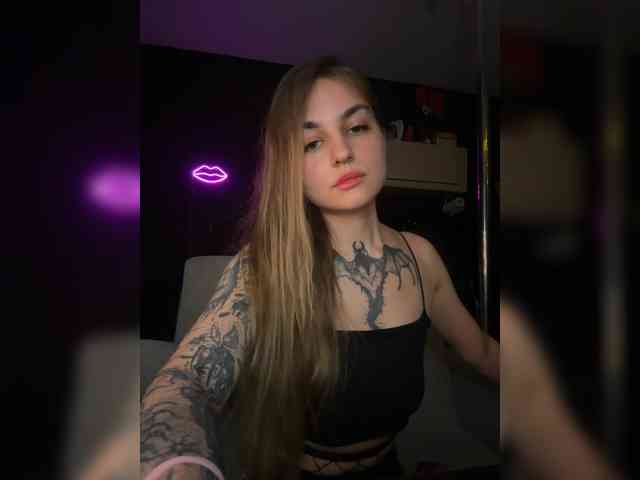 KrisVXN webcam