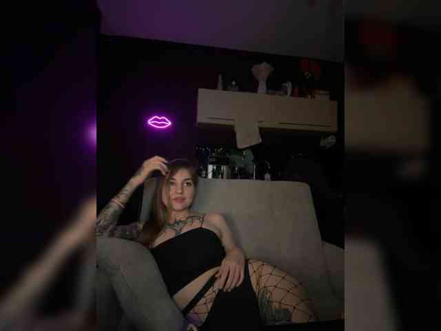 KrisVXN webcam