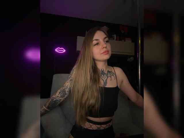 KrisVXN webcam