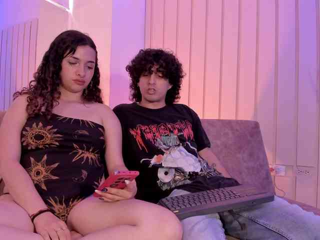 alesia-and-damian webcam