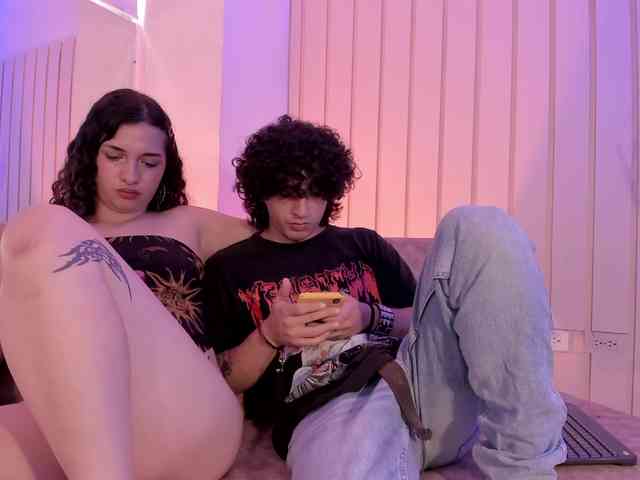 alesia-and-damian webcam