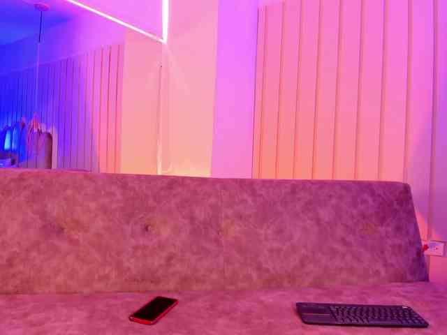 alesia-and-damian webcam