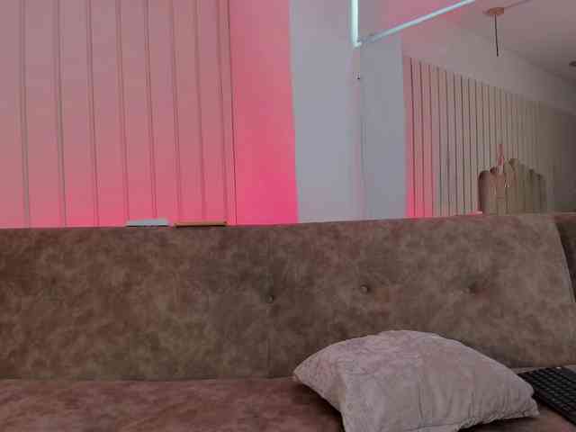 alesia-and-damian webcam