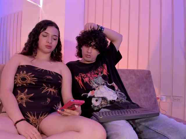 alesia-and-damian webcam
