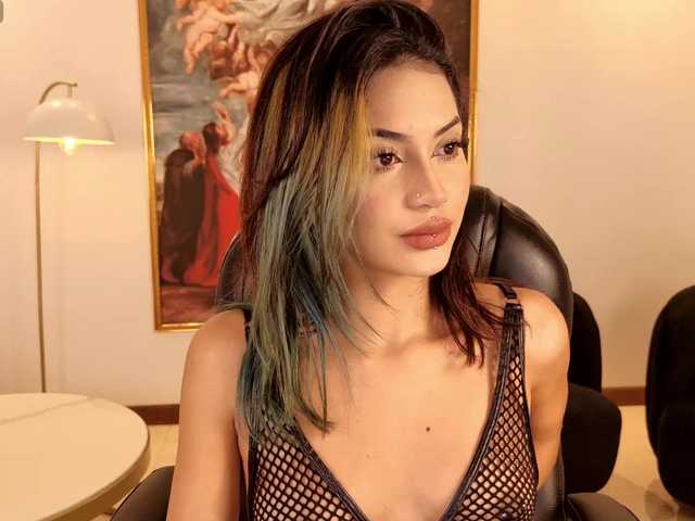 KayraLanne live cam on BongaCams