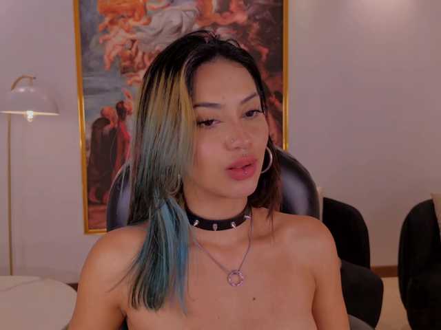 KayraLanne live cam on BongaCams