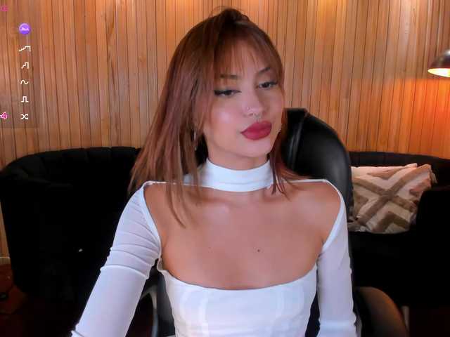 KayraLanne live cam on BongaCams
