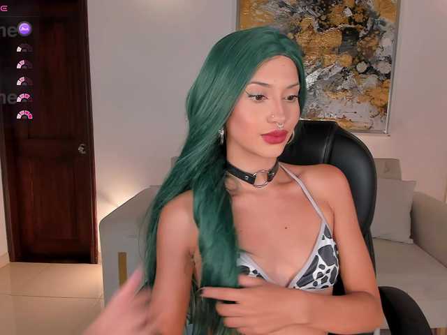 KayraLanne live cam on BongaCams