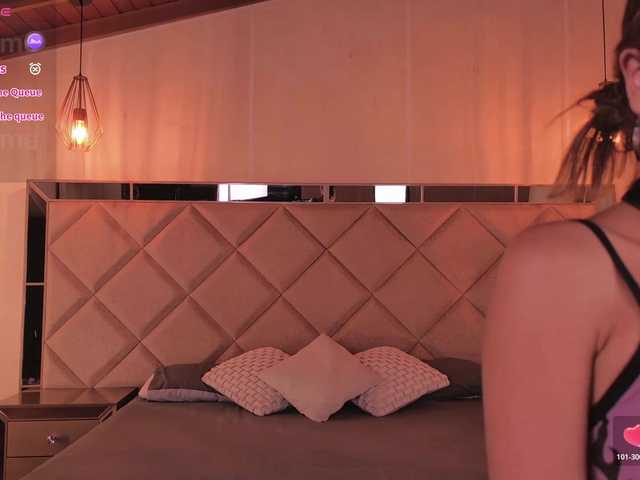 KayraLanne live cam on BongaCams