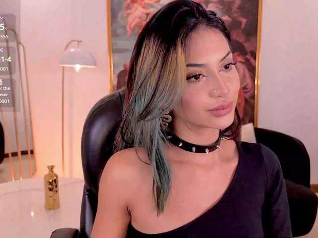 KayraLanne webcam
